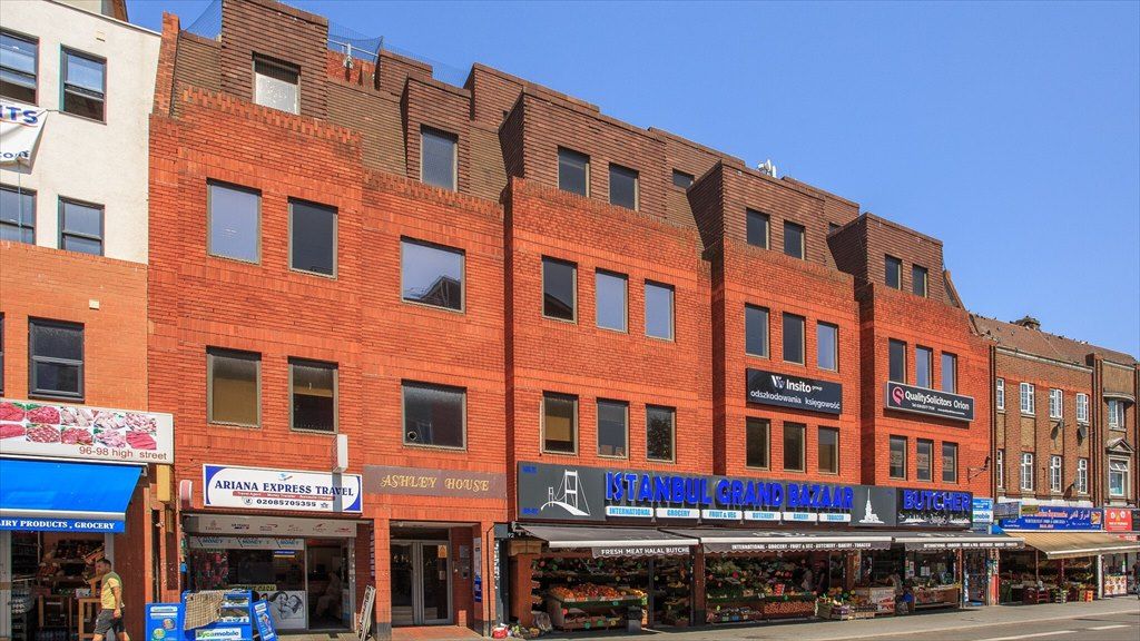 Office to let in Suite 2, First Floor Ashley House, 86 94 High Street