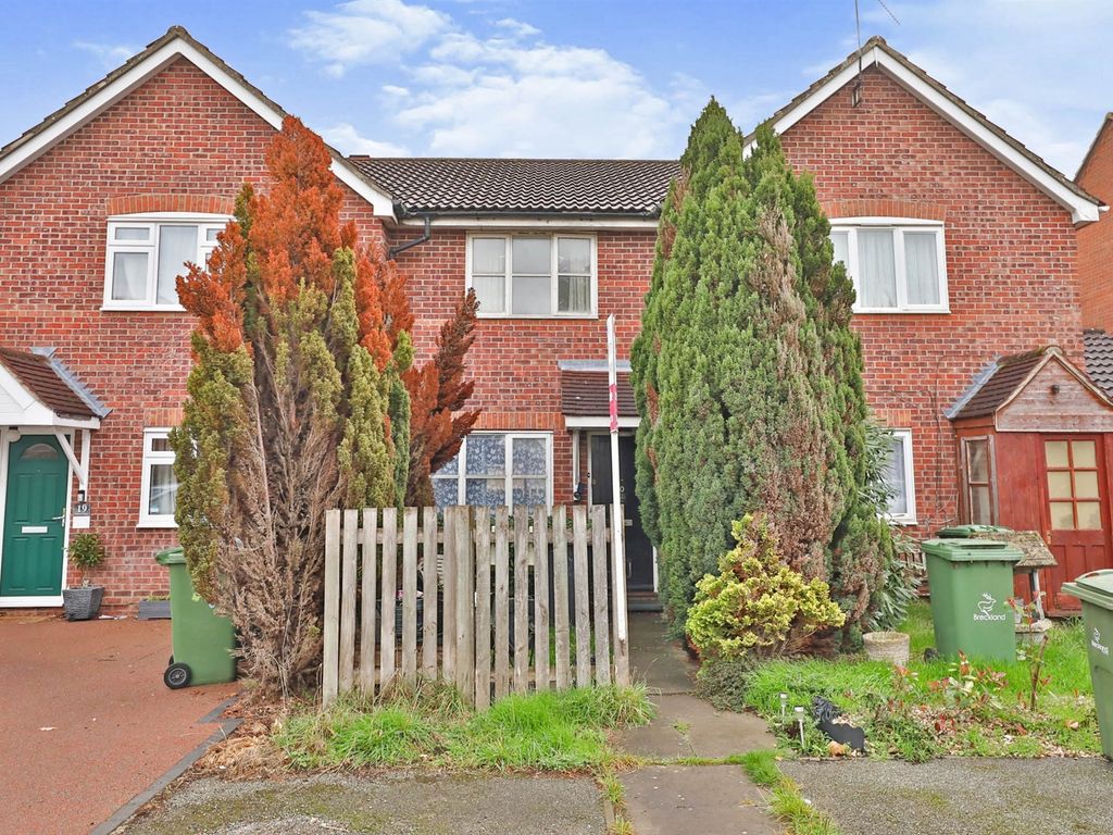 2 bed terraced house for sale in Farrow Close, Mattishall, Dereham NR20