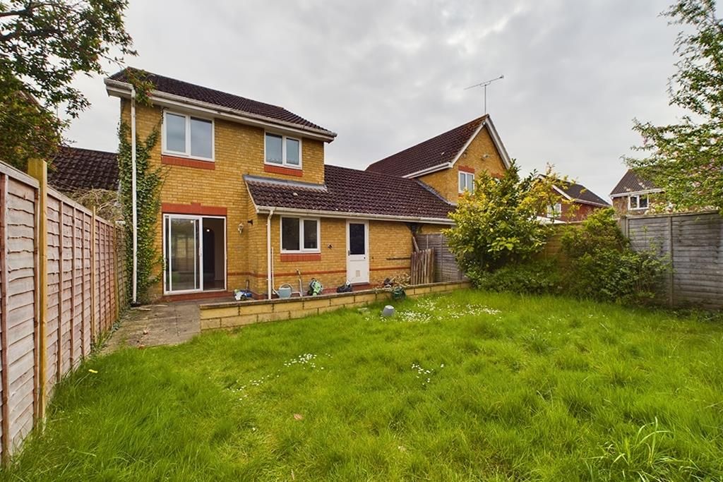 3 bed property to rent in Larkspur Drive, Chandler's Ford, Eastleigh