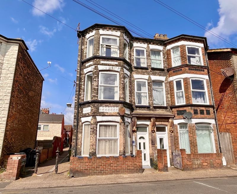 6 bed terraced house for sale in Nelson Road Central, Great Yarmouth