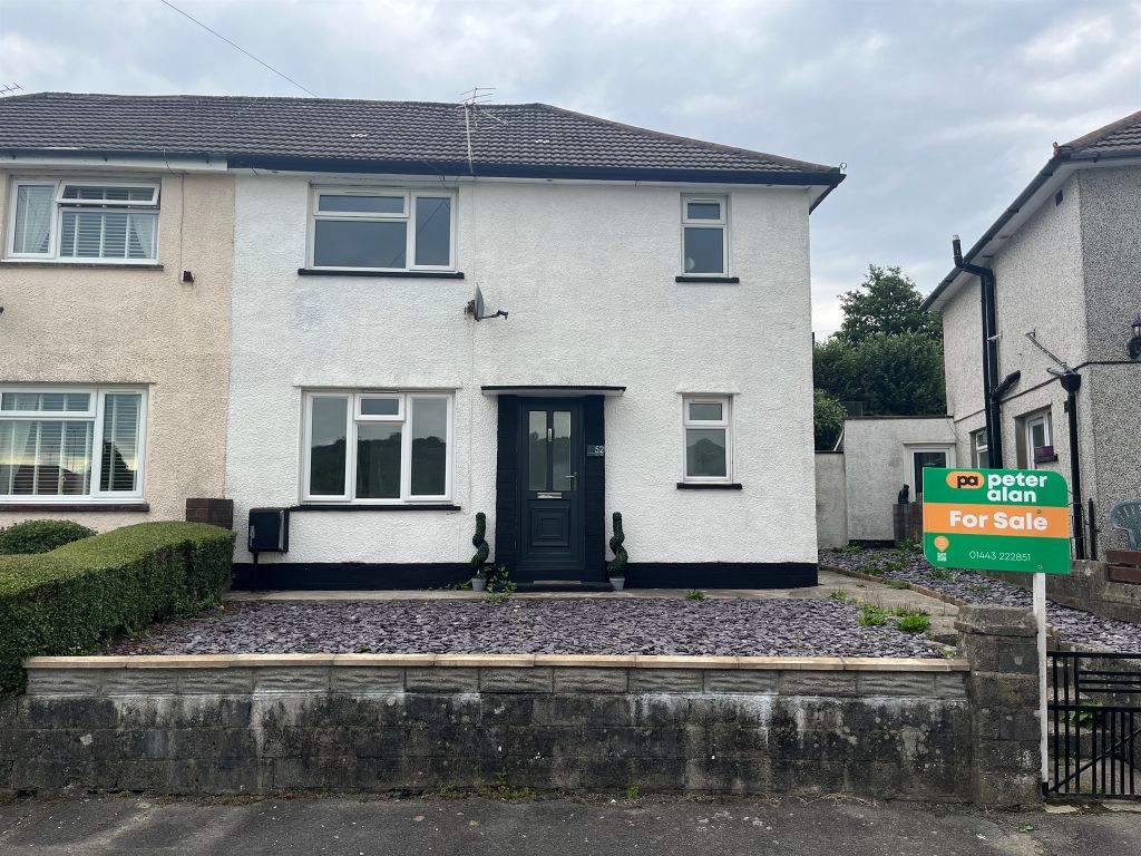 3 bed semidetached house for sale in Nant Eirin, Tonyrefail, Porth