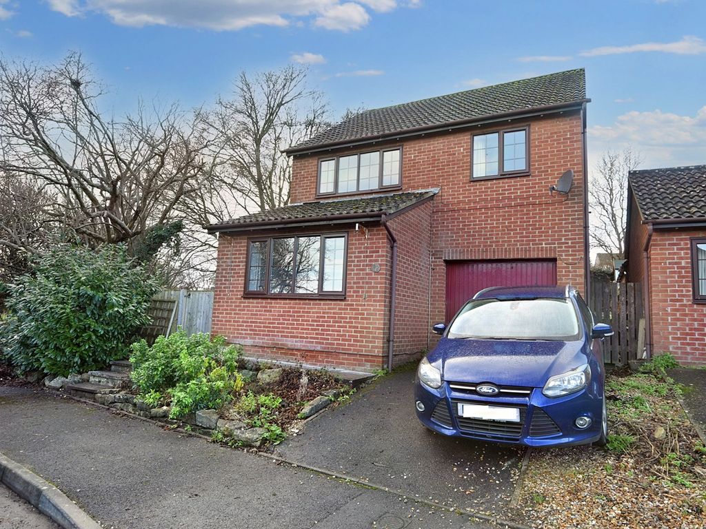 4 bed detached house for sale in Badgers Way, Sturminster Newton DT10