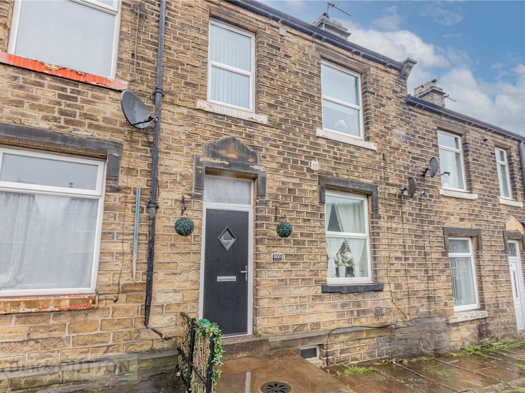 2 bed terraced house for sale in Manchester Road, Huddersfield, West Yorkshire HD4, £125,000