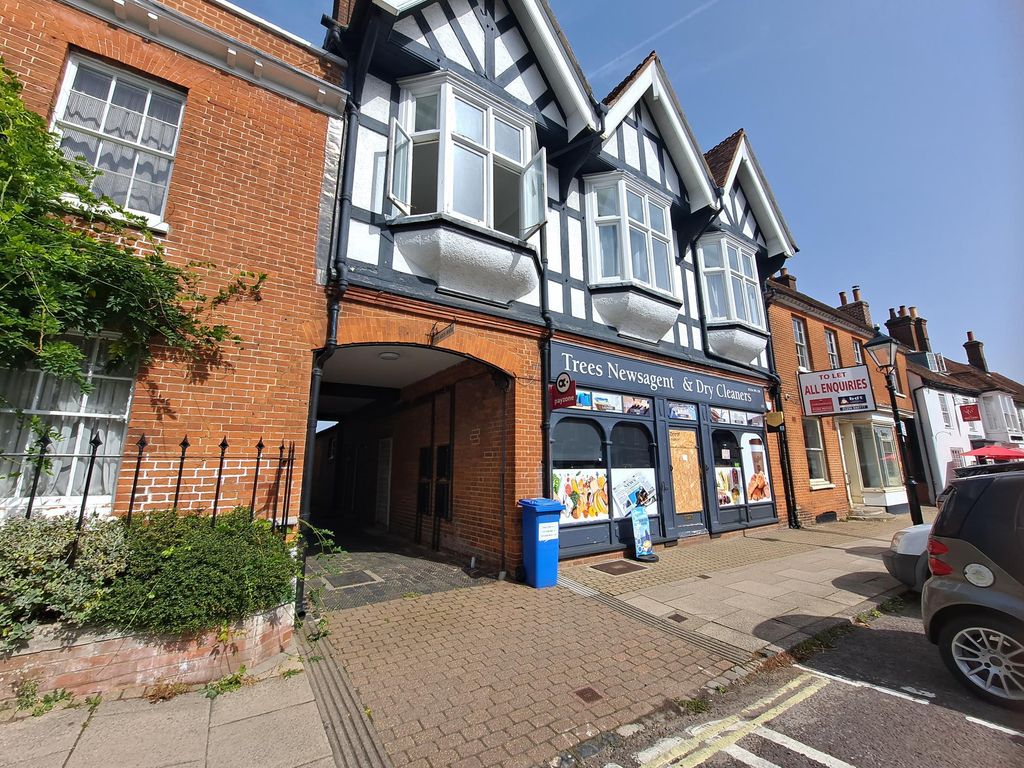 1 bed flat to rent in High Street, Odiham, Hook RG29, £1,100 pcm Zoopla