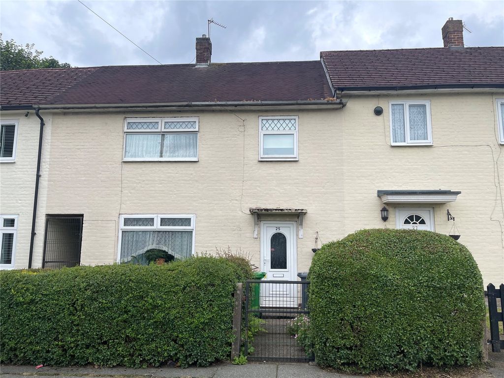 3 bed terraced house for sale in Cullen Grove, Manchester, Greater