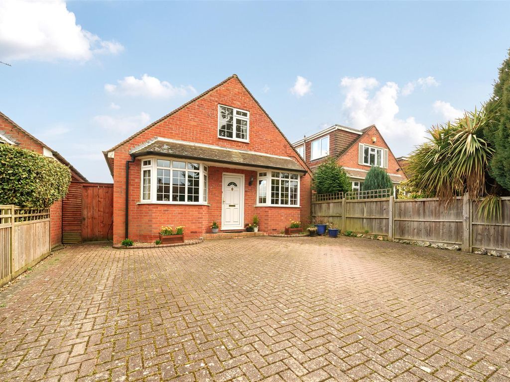 4 bed detached house for sale in Shepherds Lane, Caversham, Reading RG4