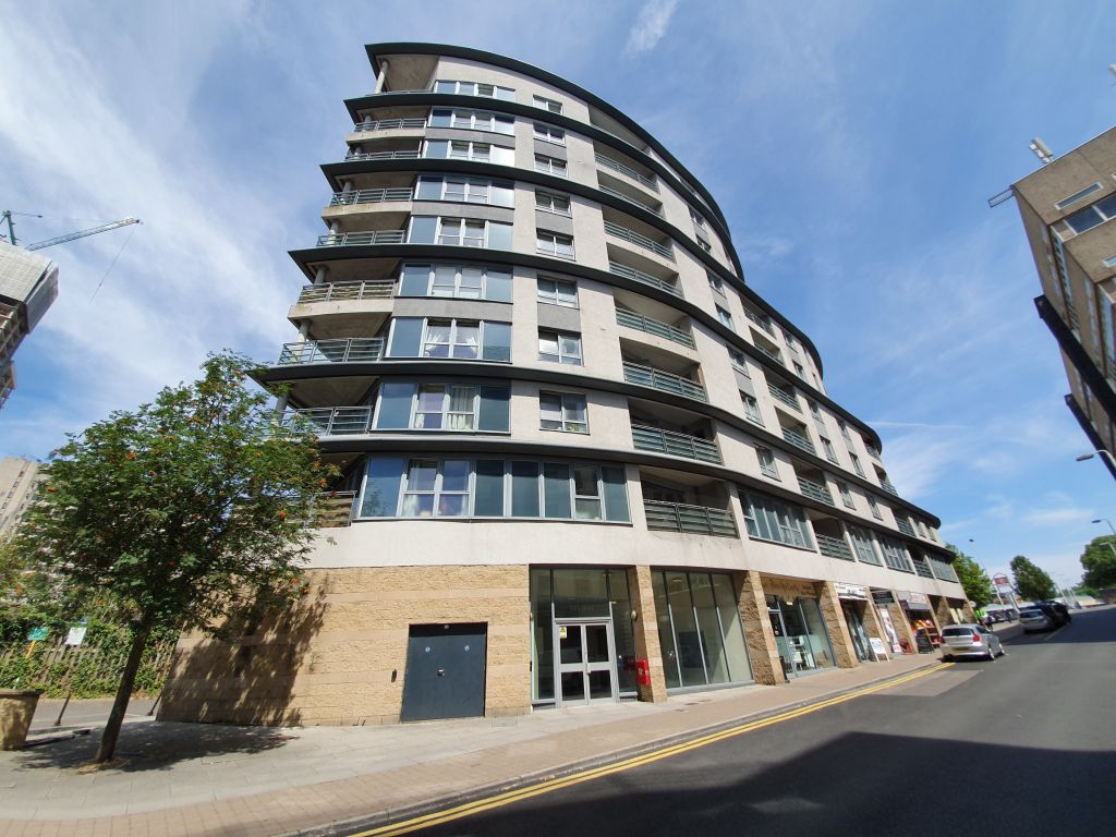 1 bed flat to rent in Station Approach, Woking GU22 Zoopla