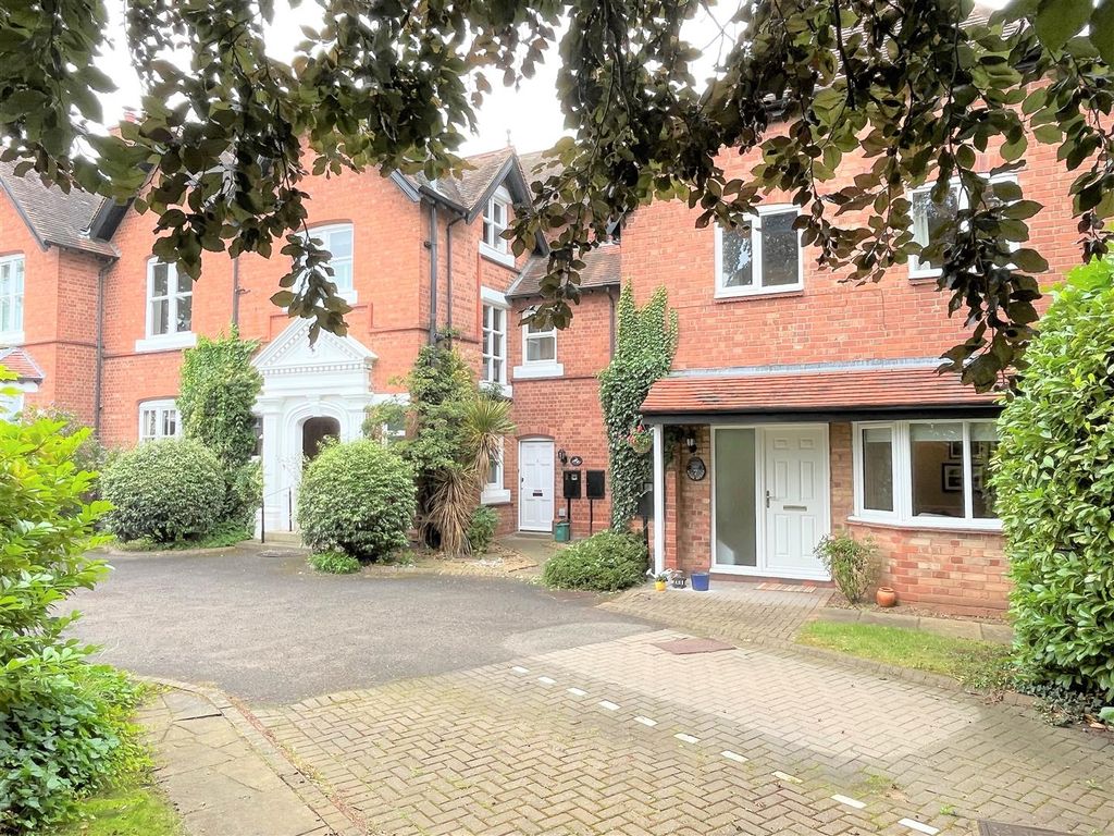 3 bed semidetached house for sale in Holioake Drive, Off Myton Road