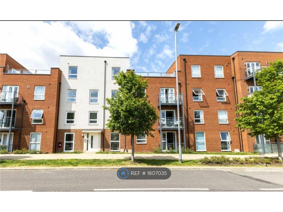 2 bed flat to rent in Lett Lane Castle Hill, Ebbsfleet Valley, DA10, £1,600 pcm Zoopla