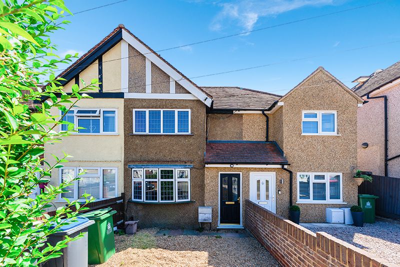 2 bed terraced house for sale in Hemsby Road, Chessington KT9 Zoopla