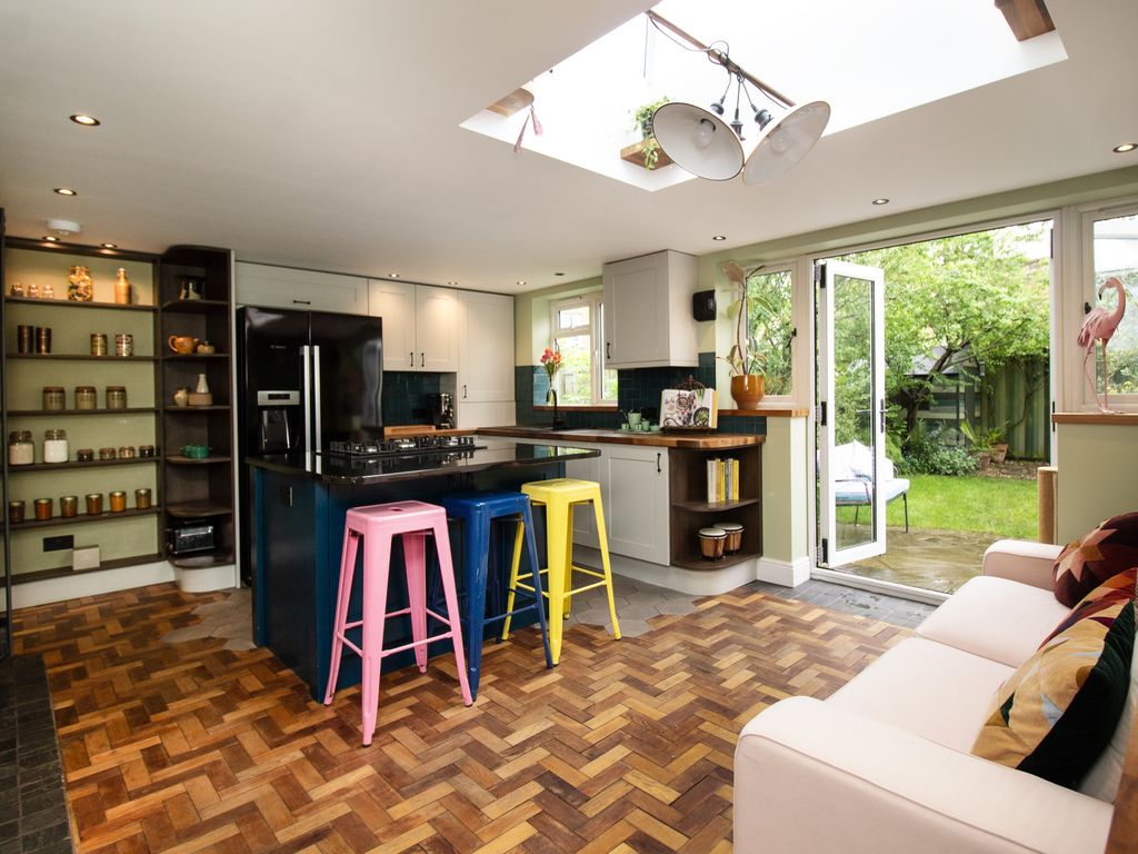 3 bed flat for sale in Barry Road, London SE22, £750,000 Zoopla