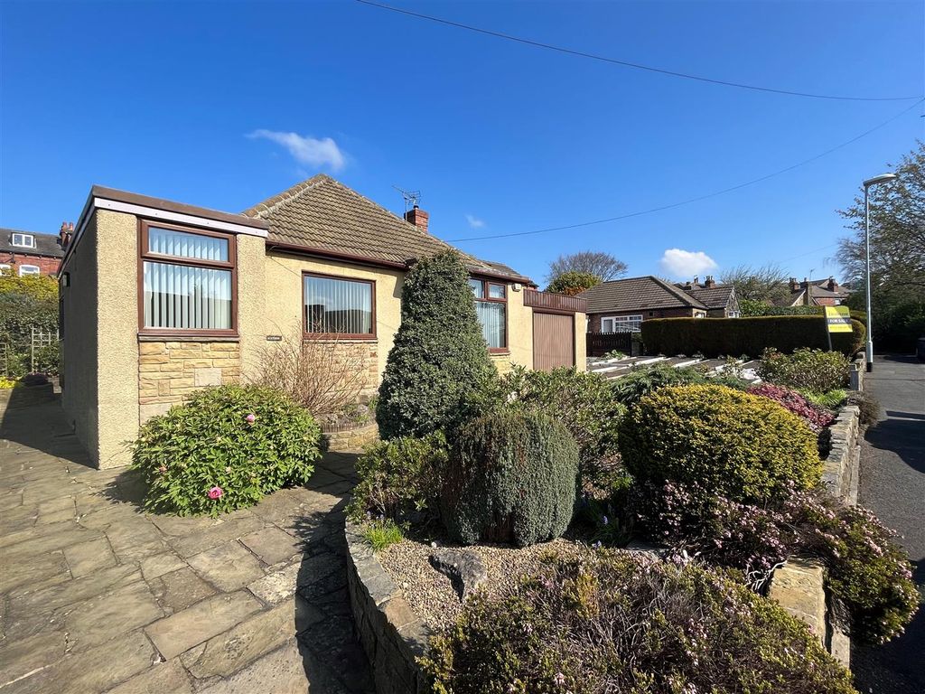 2 bed detached bungalow for sale in Cyprus Grove, Garforth, Leeds LS25
