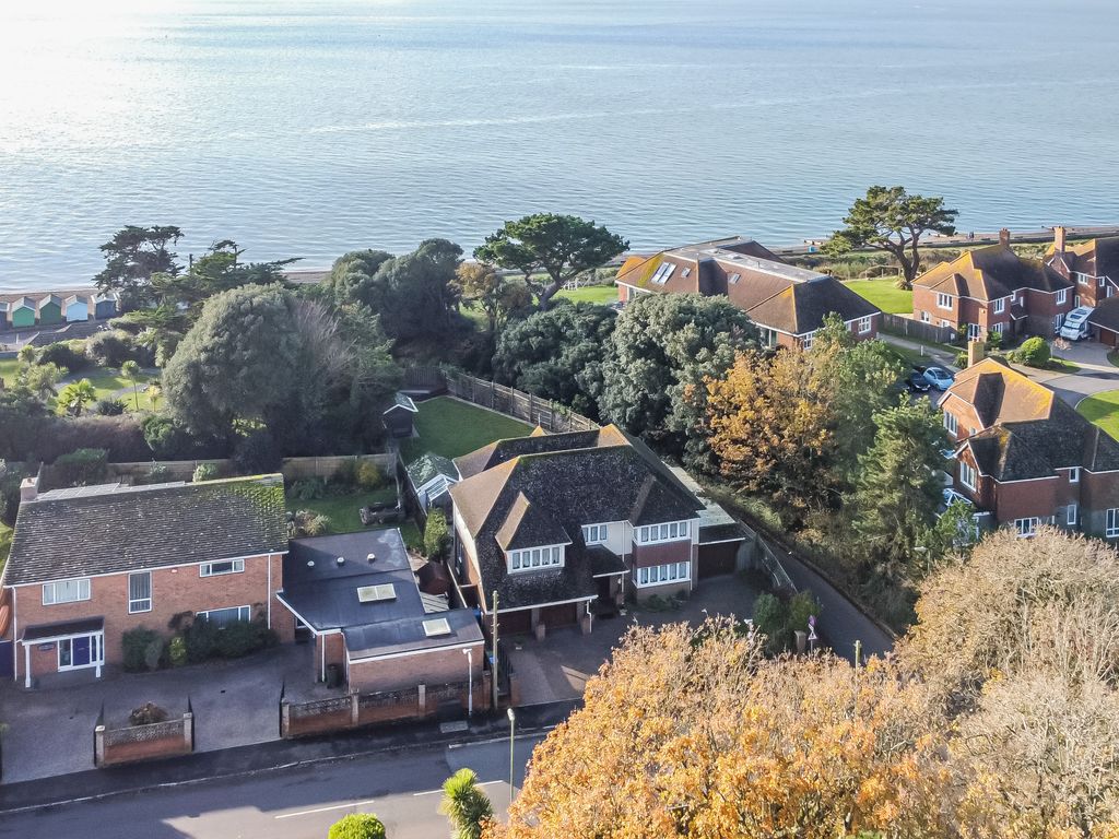 5 bed detached house for sale in Crofton Avenue, LeeOnTheSolent PO13