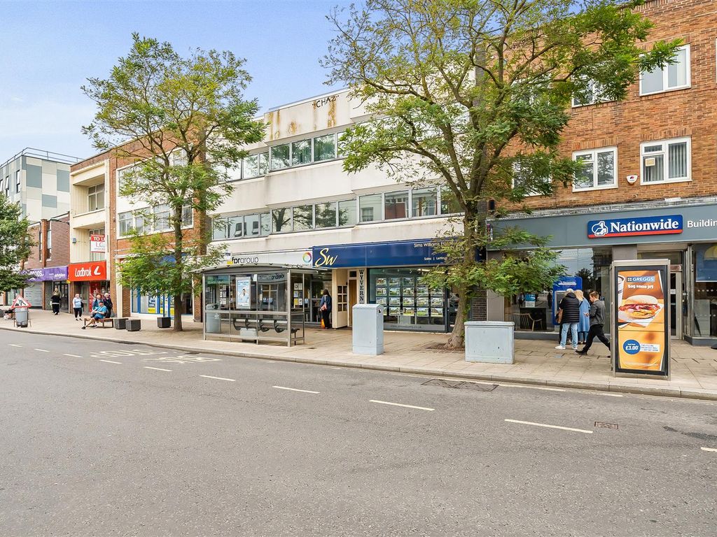 2 bed flat for sale in Wyvern House, High Street, Bognor Regis PO21, £