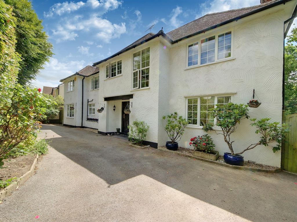 5 bed detached house for sale in Beech Avenue, Radlett WD7 Zoopla