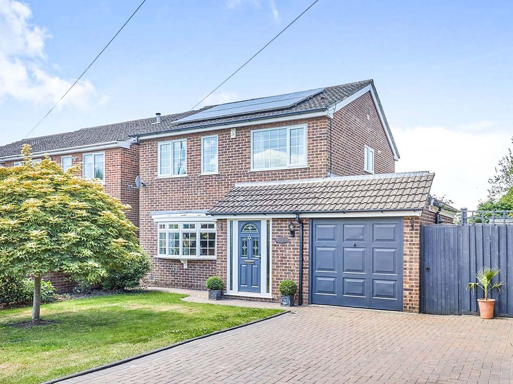 3 bed detached house for sale in Woodland Road, Stanton, BurtonOn