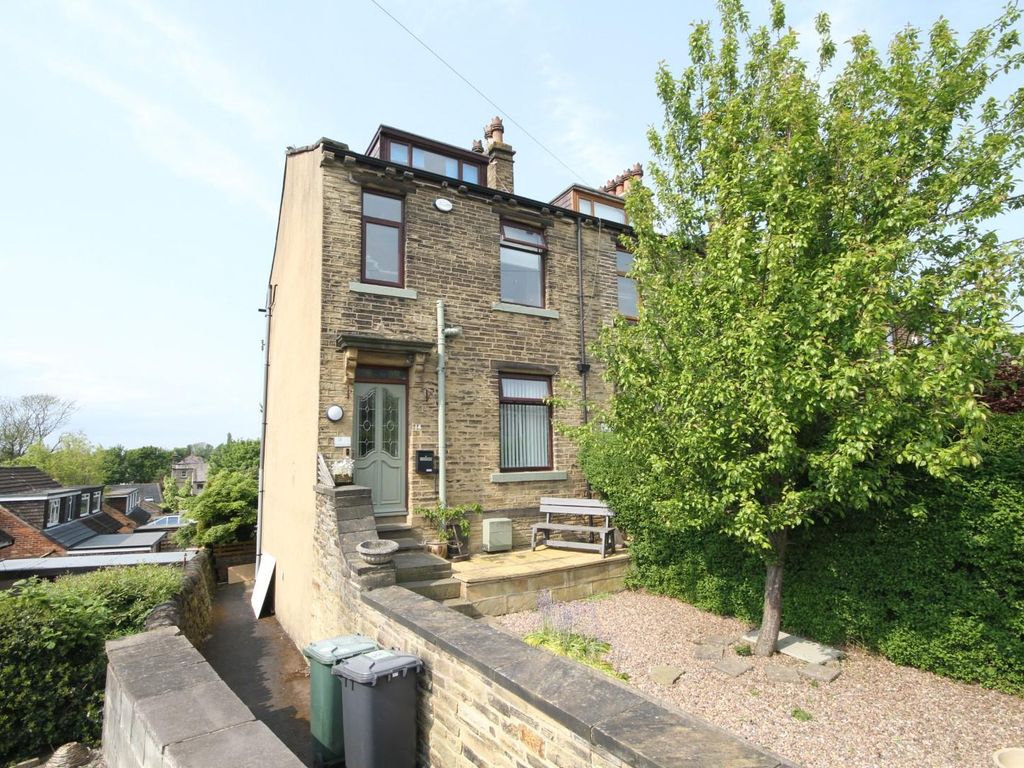 3 bed end terrace house for sale in Pendragon Lane, Eccleshill