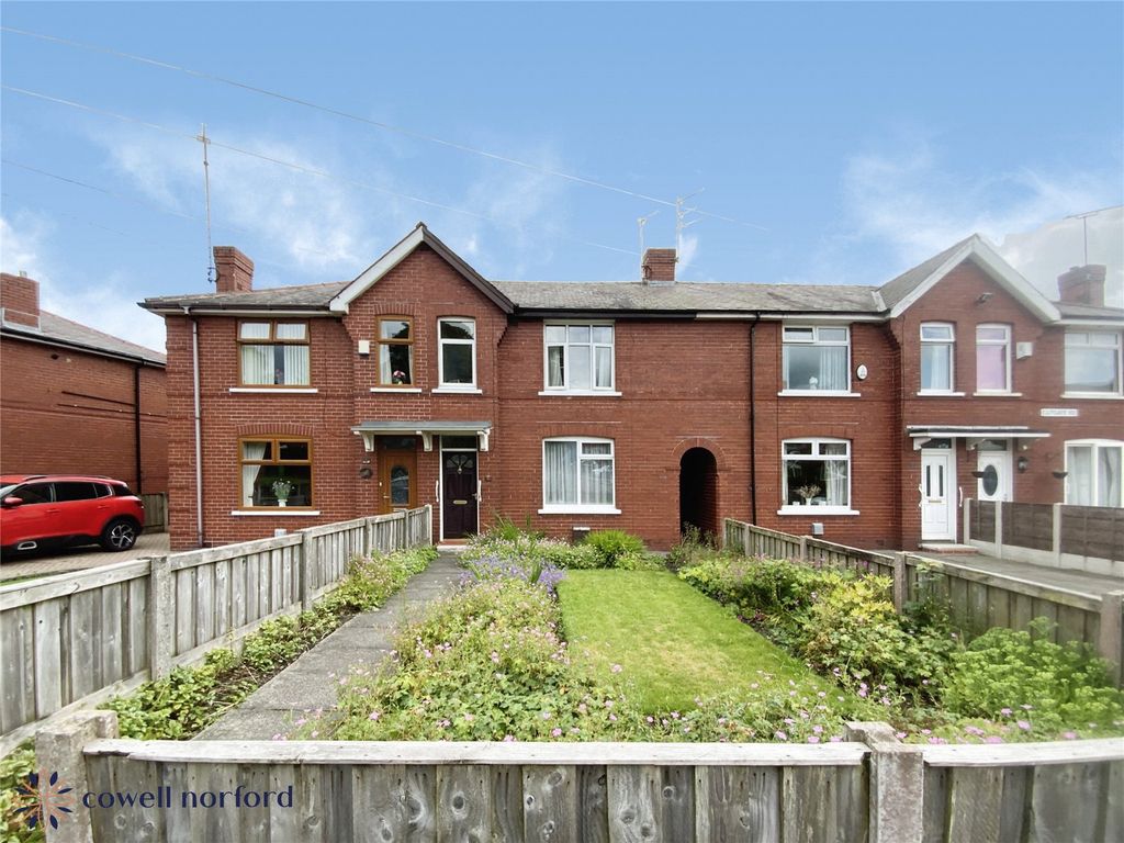 3 bed terraced house for sale in Cutgate Road, Rochdale, Greater