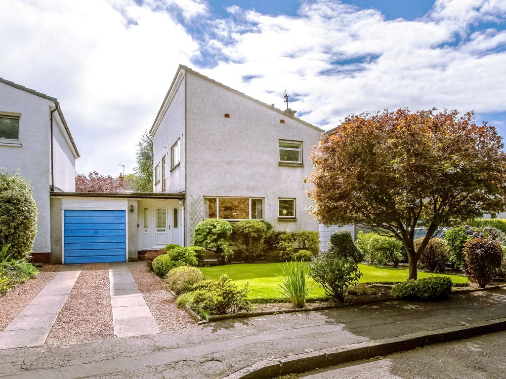 4 bed linkdetached house for sale in 12 Strathalmond Green, Barnton