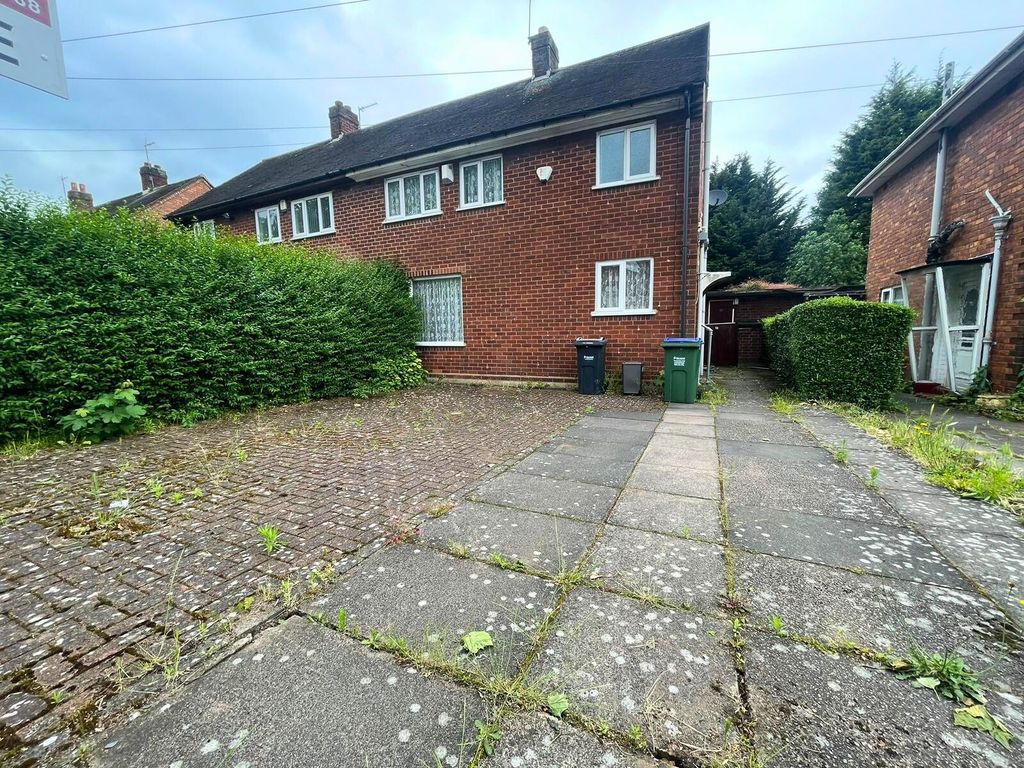 3 bed semidetached house for sale in Manor House Road, Wednesbury WS10