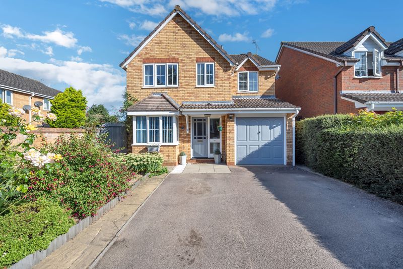 4 bed detached house for sale in Wrights Way, Woolpit, Bury St. Edmunds