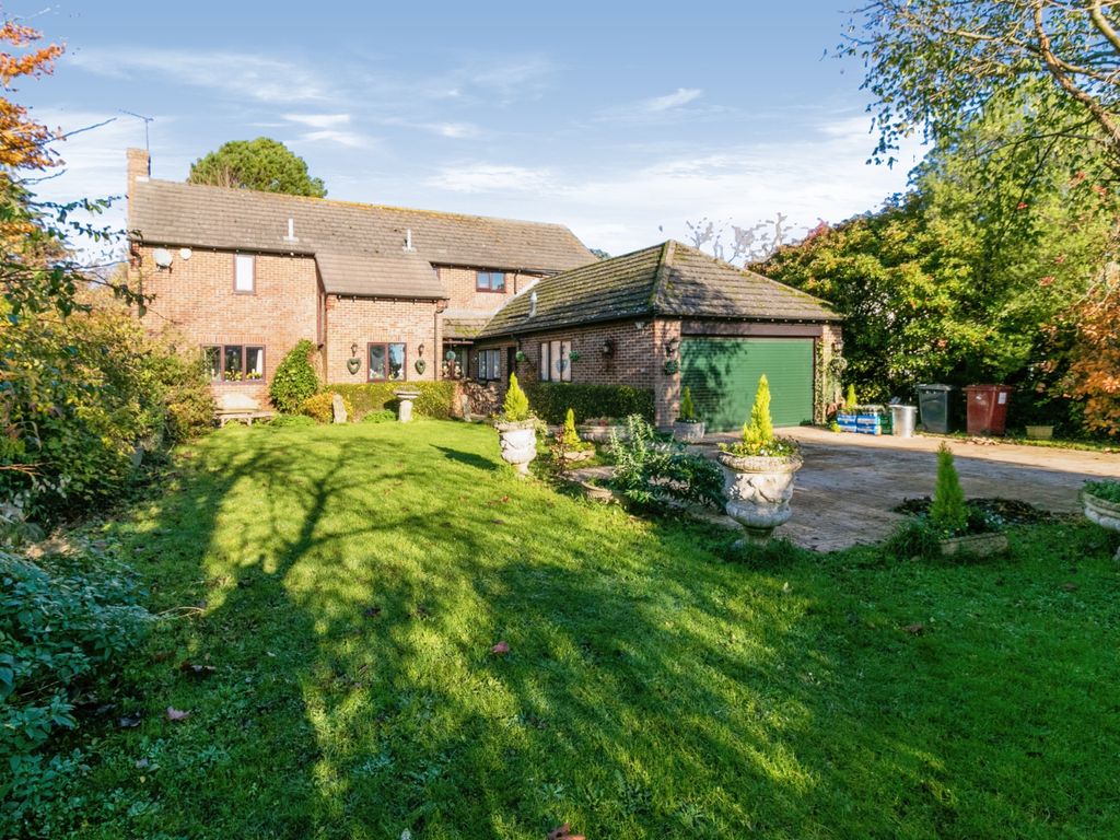 5 bed detached house for sale in Goodwood Gardens, Runcton, Chichester