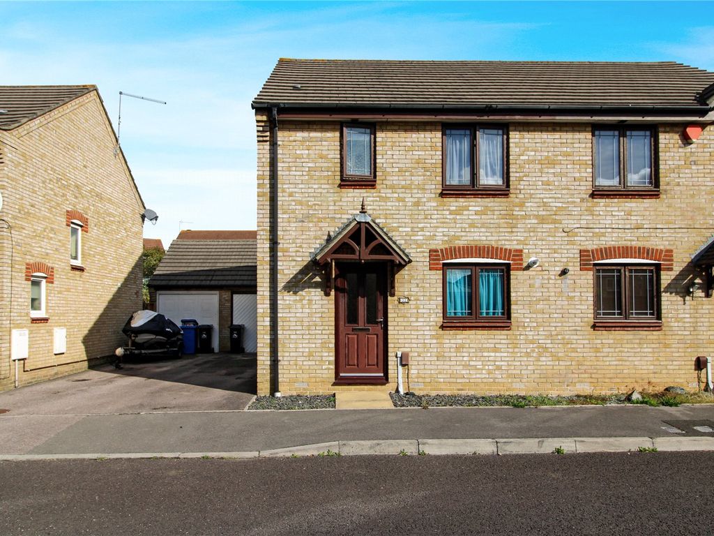 3 bed semidetached house for sale in Benjamin Road, Hamworthy, Poole