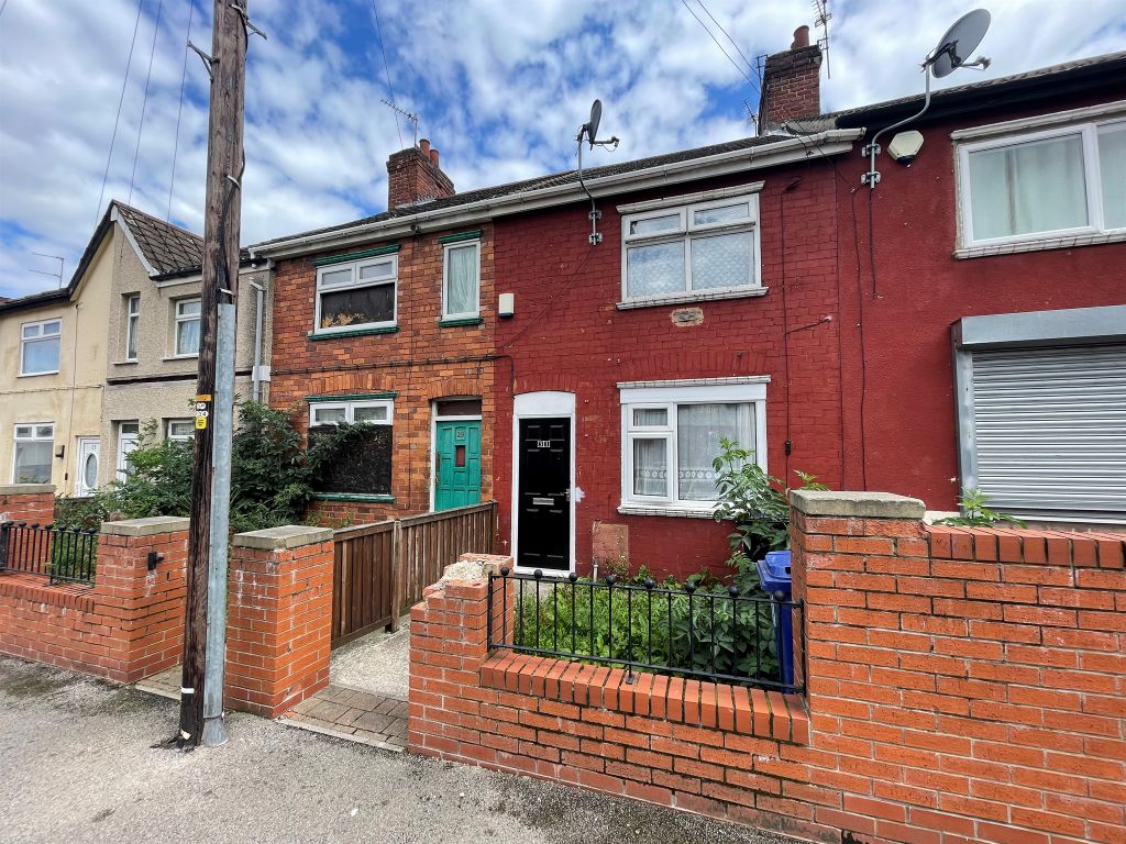 3 bed terraced house for sale in Princes Crescent, Edlington, Doncaster