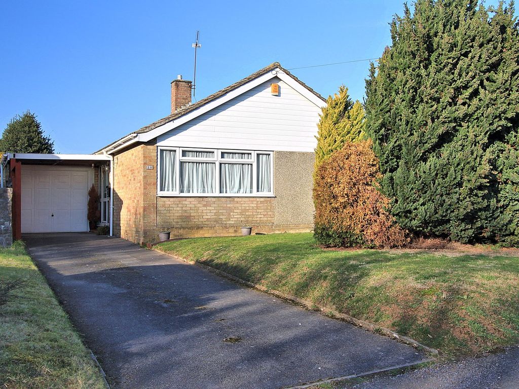 2 bed detached bungalow for sale in Davids Lane, Alveston, South