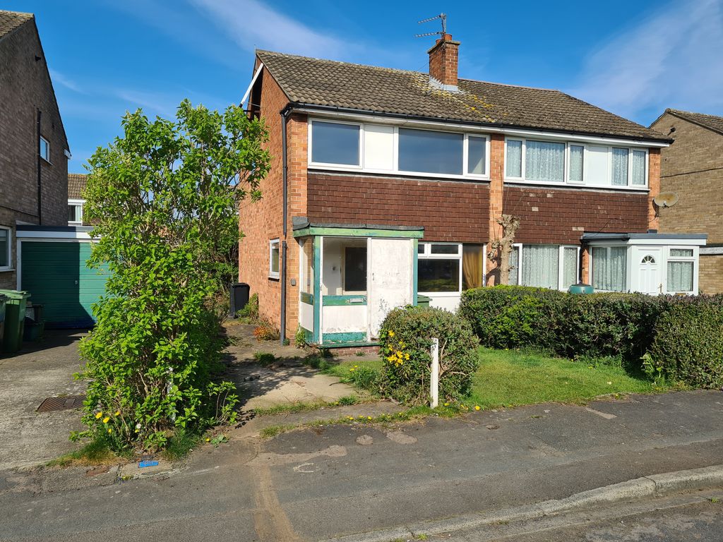 3 bed property for sale in 23 Lowfield Drive, Haxby, York, North
