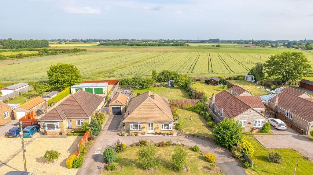 3 bed detached bungalow for sale in Leverington Common, Leverington