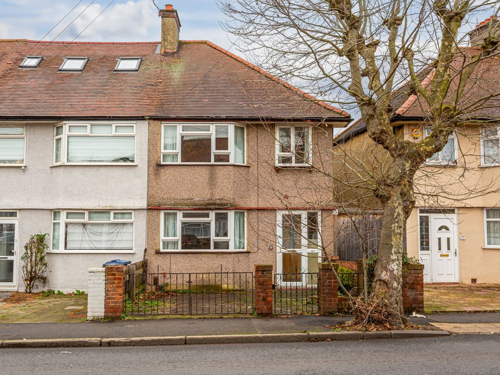 3 bed end terrace house for sale in Grove Road, Mitcham, Surrey CR4, £475,000 Zoopla