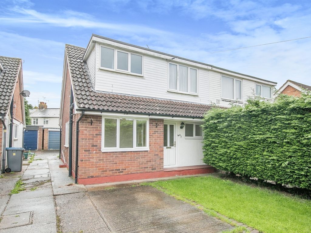 3 bed semidetached house for sale in Valentines Drive, Colchester CO4
