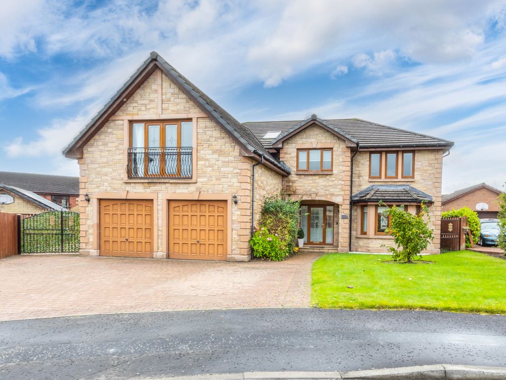 6 bed detached house for sale in Glen Orchy, Cleland, North Lanarkshire