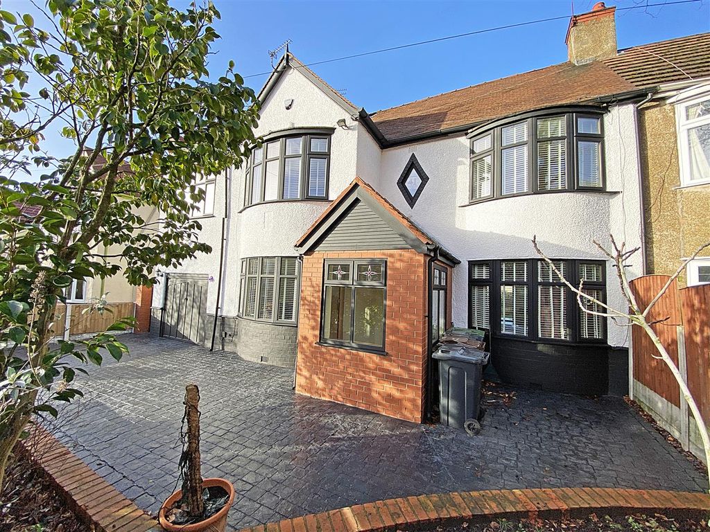 5 bed semidetached house for sale in Park Avenue, Crosby, Liverpool