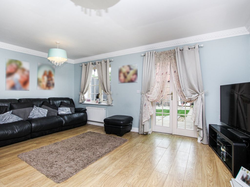 4 bed town house for sale in King Henry Chase, Bretton, Peterborough