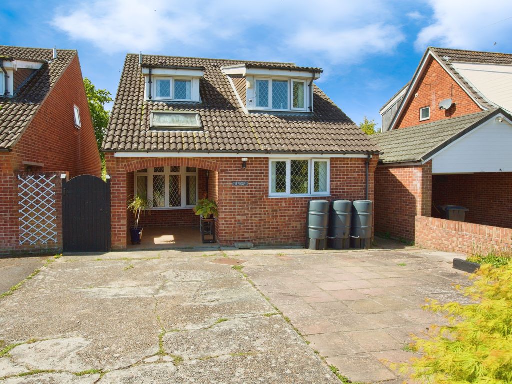 4 bed detached house for sale in Balmoral Close, Gosport, Hampshire