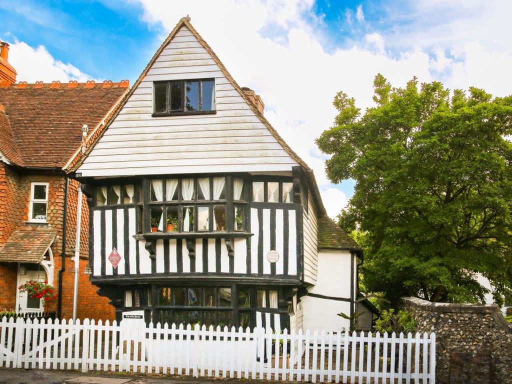4 bed detached house for sale in Station Road, Charing TN27, £699,995