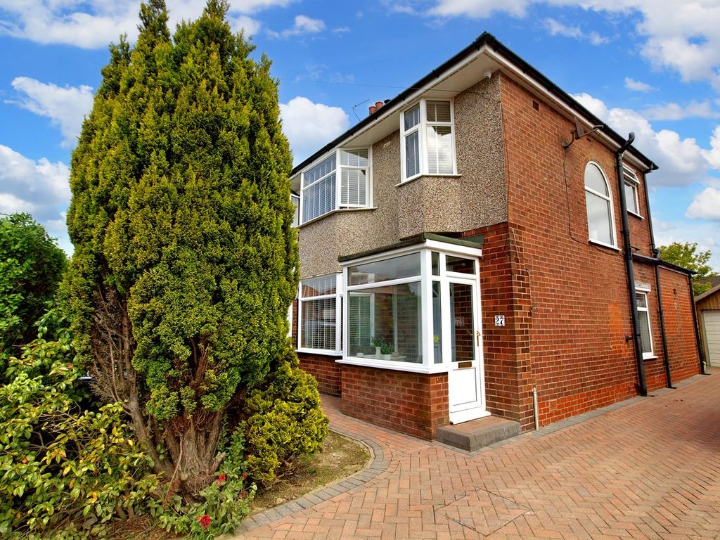 3 bed semidetached house for sale in Hillcrest Avenue, Ingol, Preston