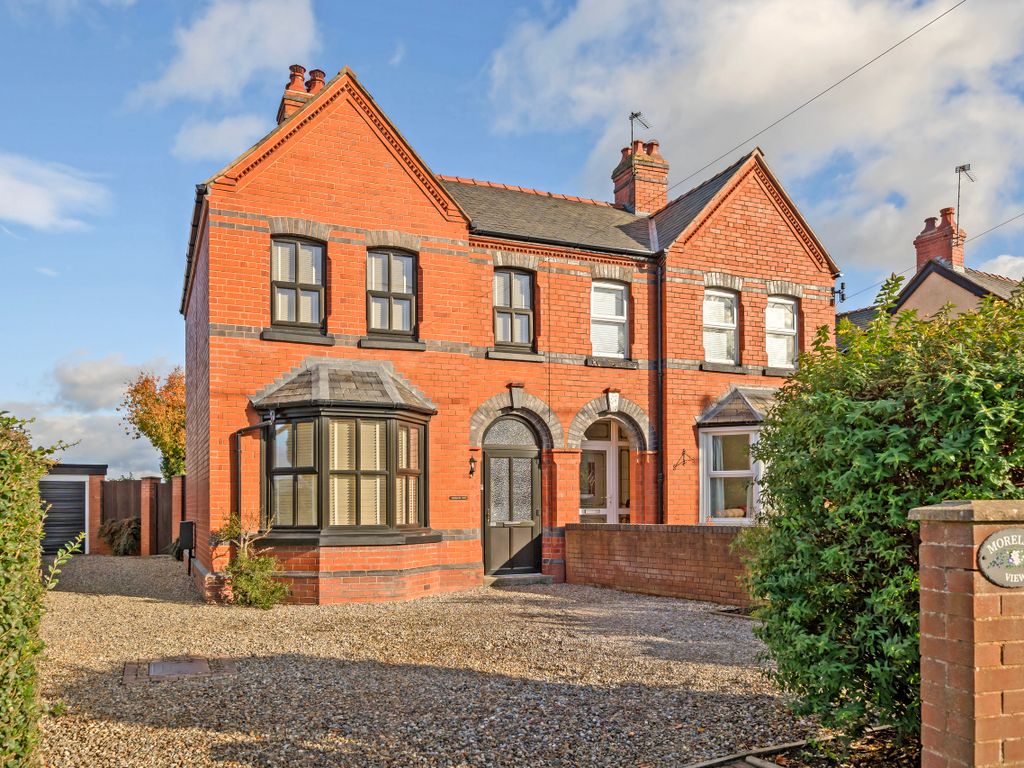 3 bed semidetached house for sale in Whittington Road, Gobowen