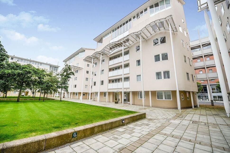 3 bed flat to rent in Royal Quay, Liverpool L3, £1,100 pcm Zoopla