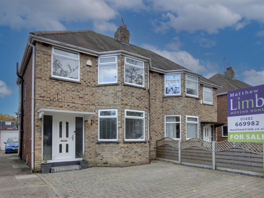 3 bed semidetached house for sale in Gorton Road, Willerby, Hull HU10