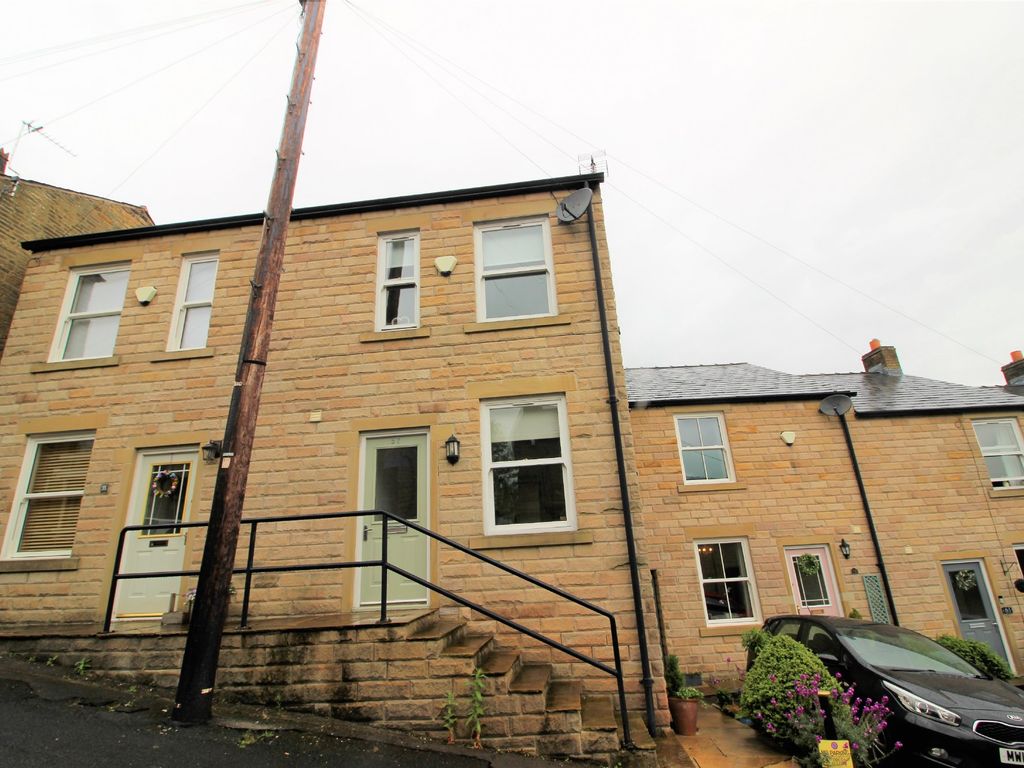 3 bed terraced house for sale in Queen Street, Glossop SK13 Zoopla