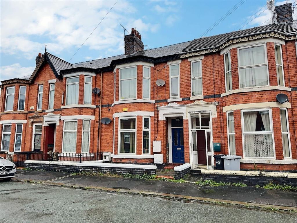 2 bed flat to rent in Stalbridge Road, Crewe CW2, £695 pcm Zoopla