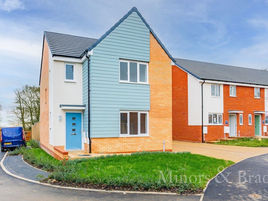 3 bed detached house to rent in Poppy Crescent, Easton NR9, £1,500 pcm