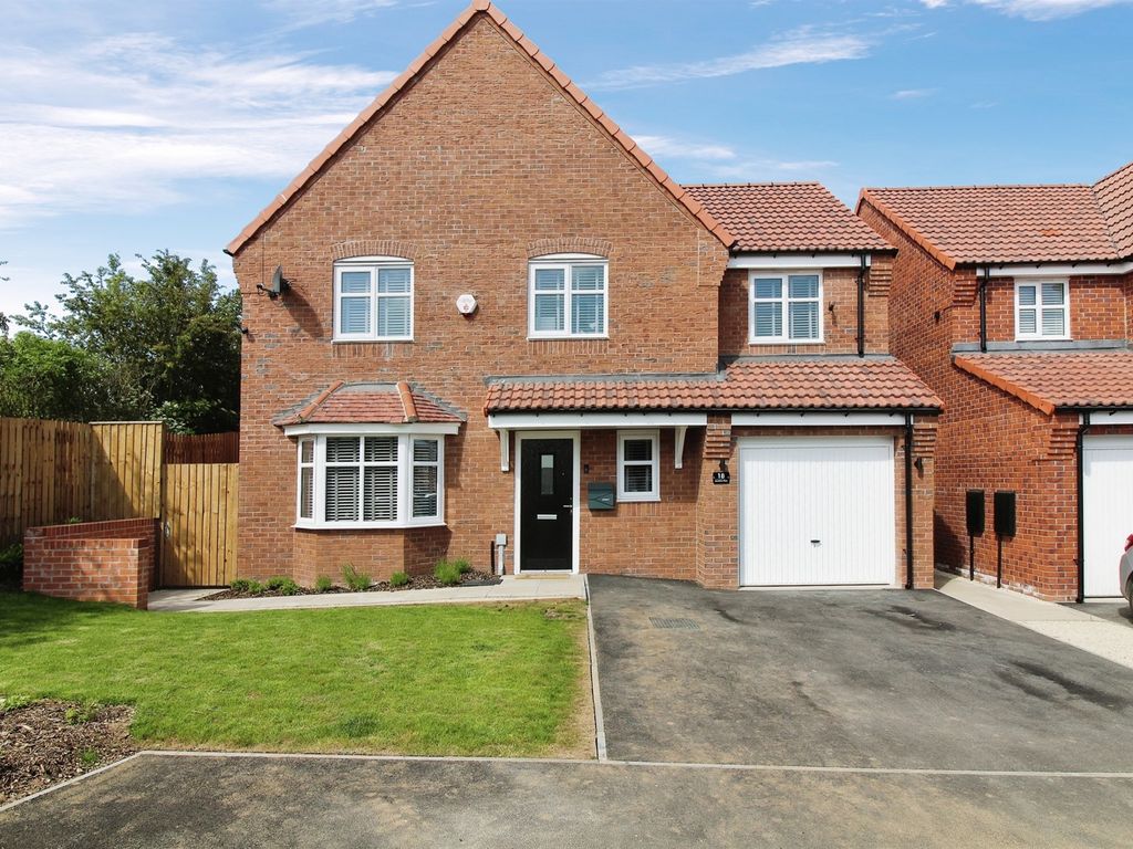 5 bed detached house for sale in Buckthorn Close, Bolsover
