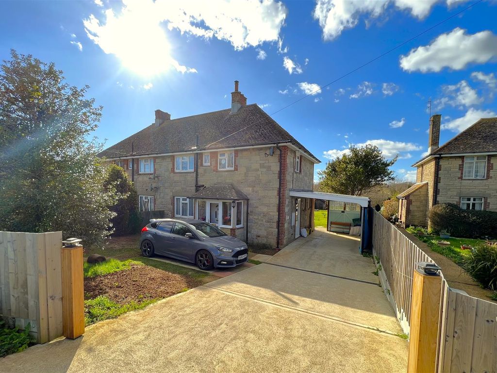 3 bed semidetached house for sale in Upper Lane, Brighstone, Newport