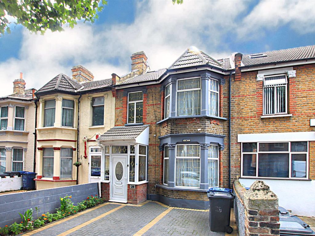4 bed terraced house for sale in Grosvenor Road, Southall UB2 Zoopla