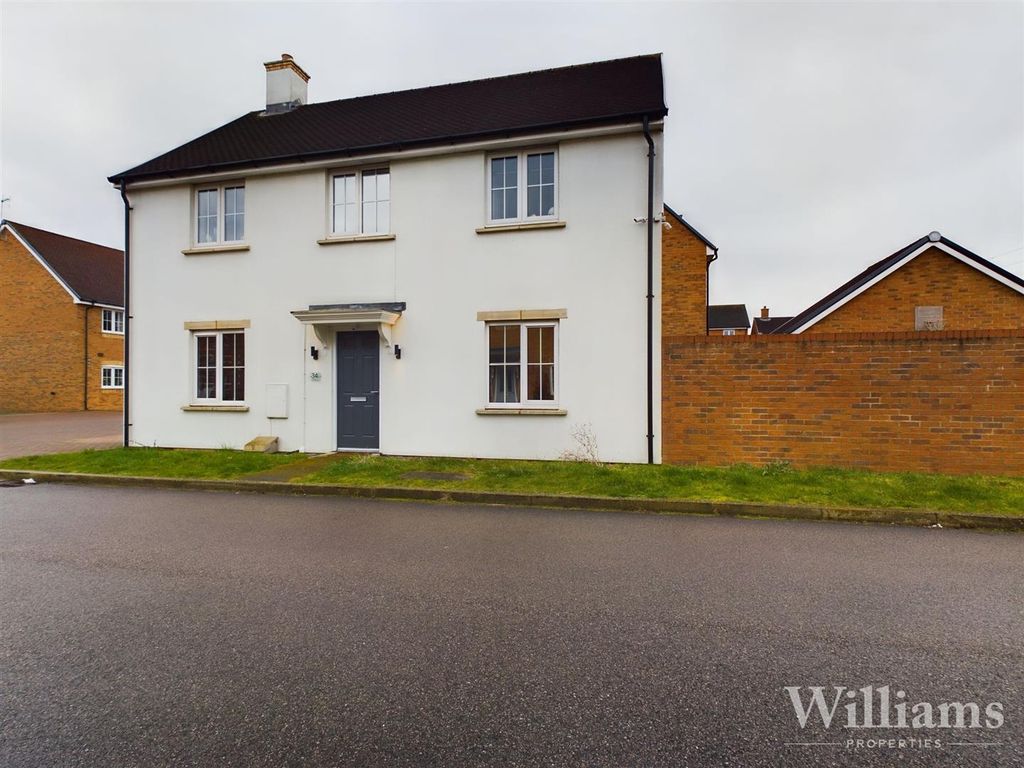 4 bed detached house for sale in Colney Road, Berryfields, Aylesbury