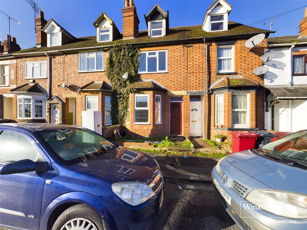 3 bed terraced house for sale in Pangbourne Street, Reading, Berkshire